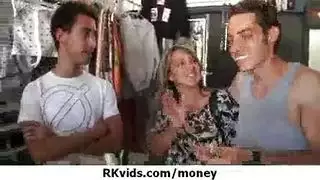 جنس شرجي كلابي مع عاهرة جزائرية