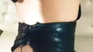 إباحي مصري قاس: مثارة للقضيب والقذف