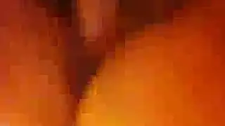 استمناء بريطاني صريح لمومويكو بالهزازات والقضبان الاصطناعية