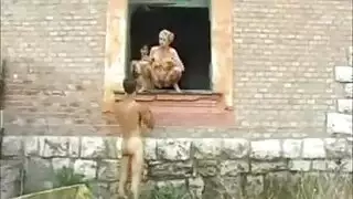 ينيك اختة الخجلانة الجميلة