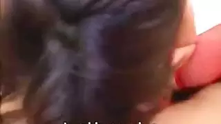 امرأة تخرج من الحمام عارية