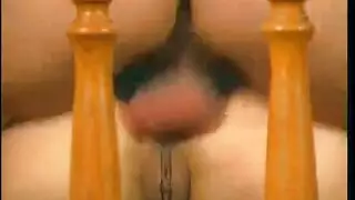 محارم تستحمي